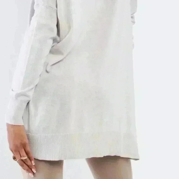 HITS JUST RIGHT Oversized Sweater - Picture 6 of 6